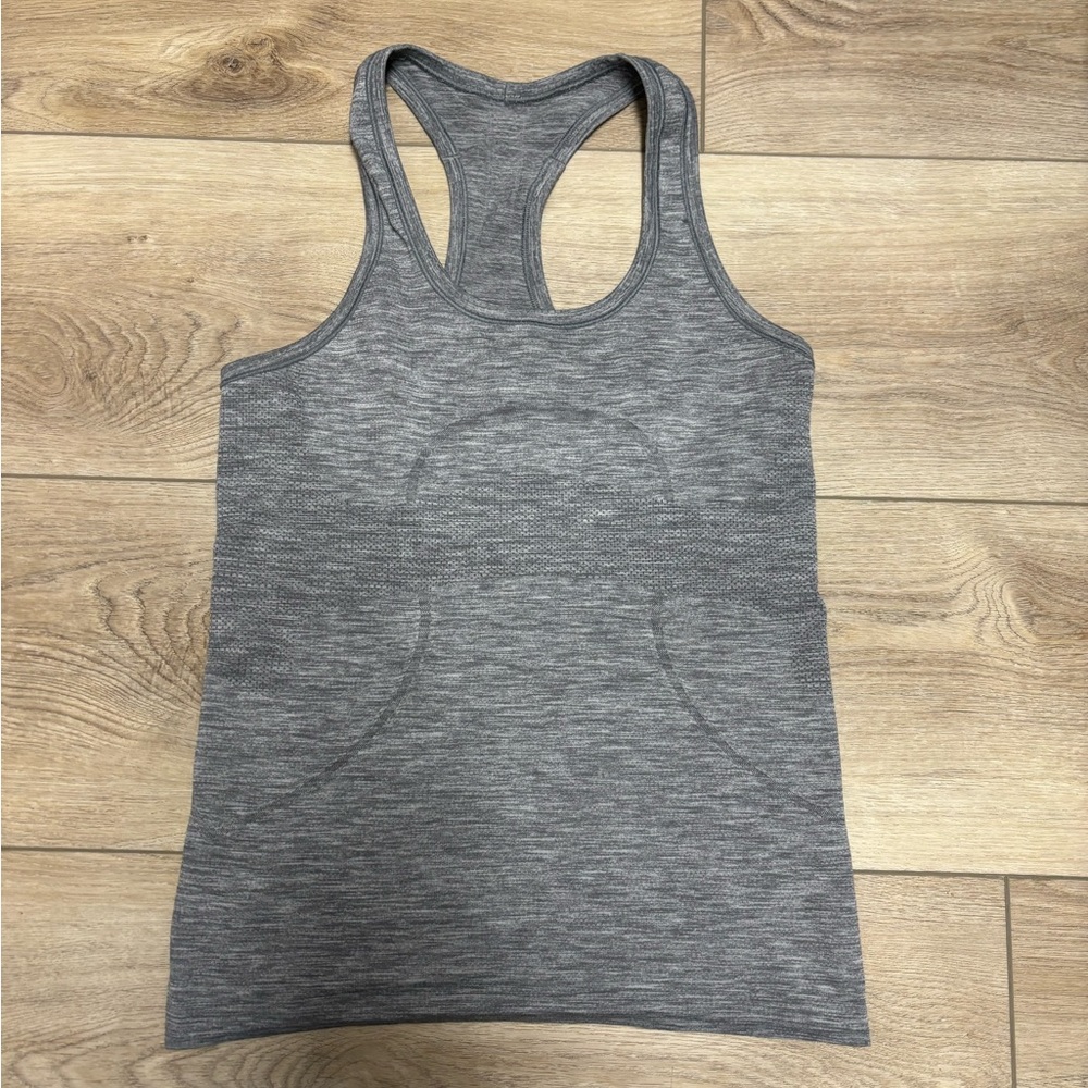 Lululemon Swiftly Tank- Size 6 Heather Light Grey